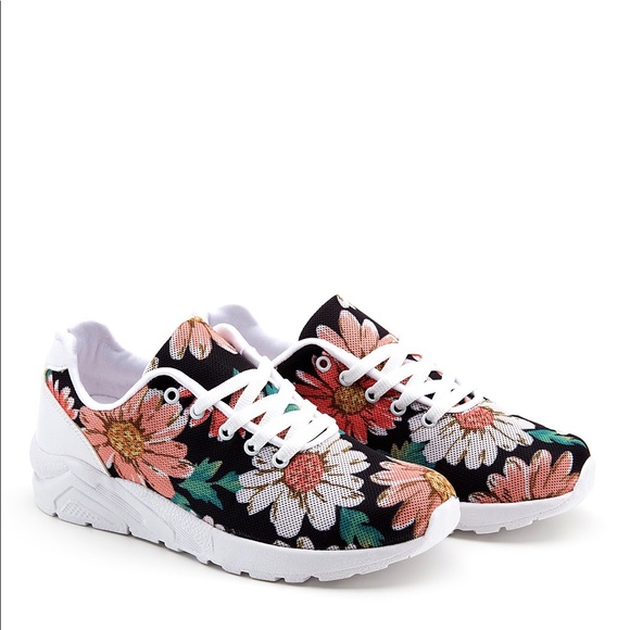 Laronna Black Abstract Floral Sneaker 10.5 11.5-12 - Picture 3 of 8